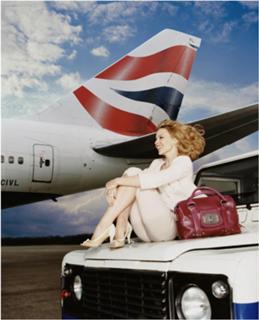 Kylie Minogue feet photo thumbnail