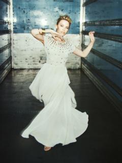 Kylie Minogue feet photo thumbnail