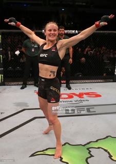 Valentina Shevchenko feet photo thumbnail