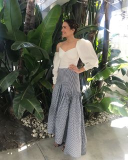 Mandy Moore feet photo thumbnail