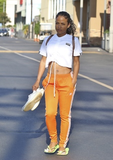Christina Milian feet photo thumbnail