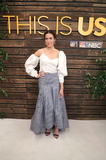 Mandy Moore feet photo thumbnail