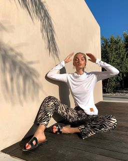 Elsa Hosk feet photo thumbnail