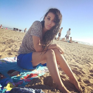 Alia Shelesh feet photo thumbnail