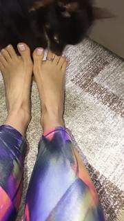 Alaine Crissiê feet photo thumbnail