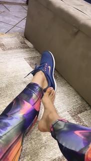 Alaine Crissiê feet photo thumbnail