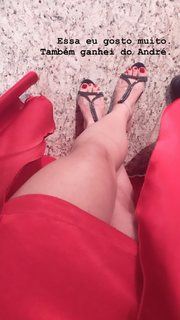 Alaine Crissiê feet photo thumbnail