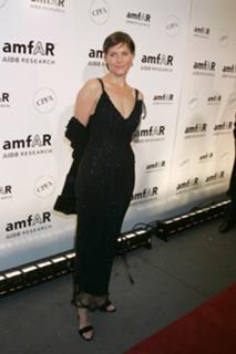 Carey Lowell feet photo 3