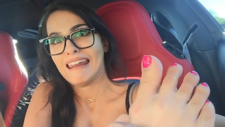 Alia Shelesh feet photo thumbnail