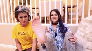 Alia Shelesh feet photo thumbnail