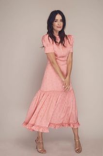 Abigail Spencer feet photo thumbnail