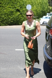 Kristen Bell feet photo thumbnail