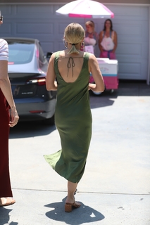 Kristen Bell feet photo thumbnail