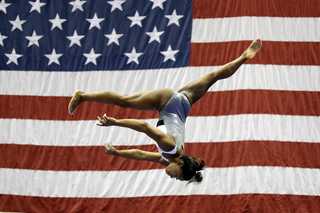 Simone Biles feet photo thumbnail