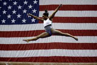 Simone Biles feet photo thumbnail