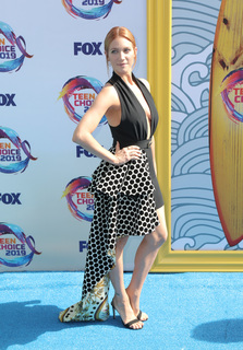 Brittany Snow feet photo thumbnail