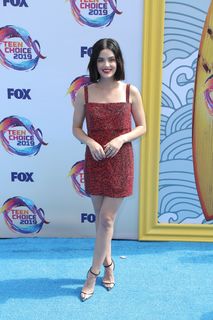 Lucy Hale feet photo thumbnail