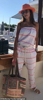 Bethenny Frankel feet photo thumbnail
