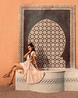 Valentina Vignali feet photo thumbnail