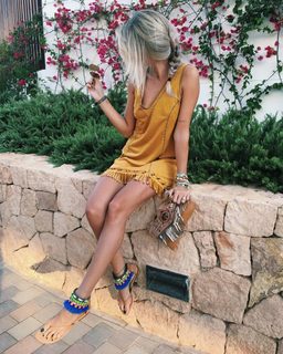 Seyma Subasi feet photo thumbnail