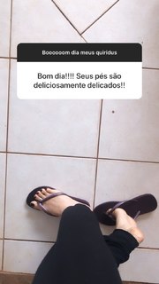 Alaine Crissiê feet photo thumbnail