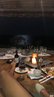 Irina Shayk feet photo thumbnail