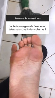 Alaine Crissiê feet photo thumbnail