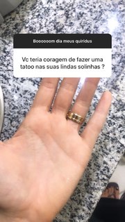 Alaine Crissiê feet photo thumbnail