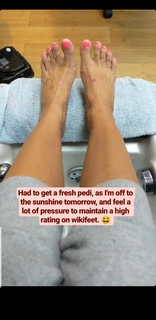 Ashley James feet photo thumbnail