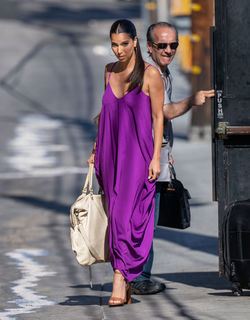 Roselyn Sanchez feet photo thumbnail