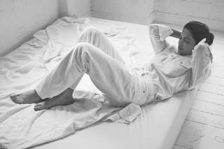 Deepika Padukone feet photo thumbnail