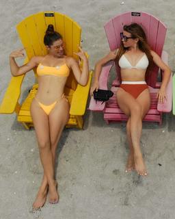Amanda Cerny feet photo thumbnail