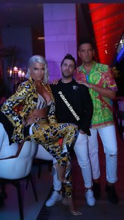 Jelena Karleusa feet photo thumbnail