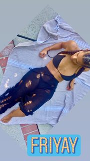 Rocsi Diaz feet photo thumbnail