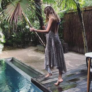 Seyma Subasi feet photo thumbnail