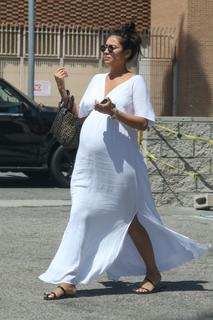 Shay Mitchell feet photo thumbnail