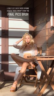 Charly Jordan feet photo thumbnail