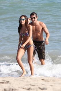 Ashley Tisdale feet photo thumbnail