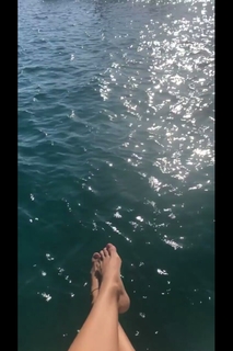 Candice Swanepoel feet photo thumbnail