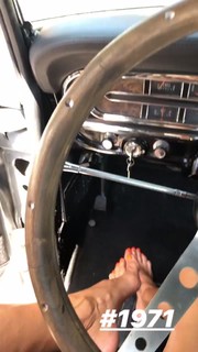 Brooke Burke feet photo thumbnail