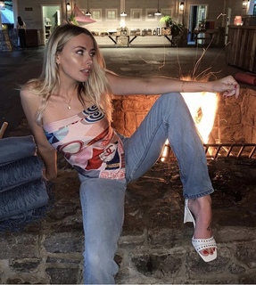 Corinna Kopf feet photo thumbnail