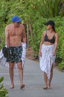 Jamie Chung feet photo thumbnail