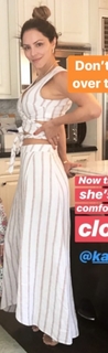 Katharine McPhee feet photo thumbnail