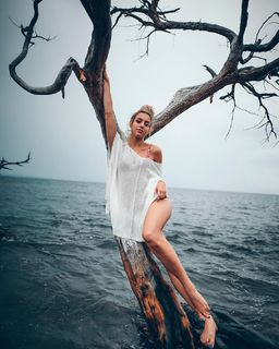 Charly Jordan feet photo thumbnail