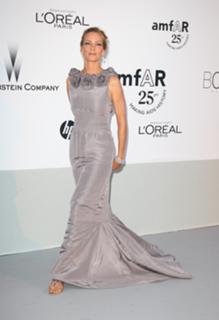 Uma Thurman feet photo thumbnail
