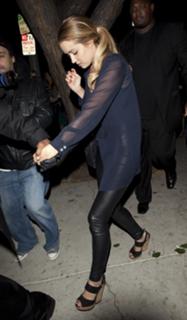 Lauren Conrad feet photo thumbnail