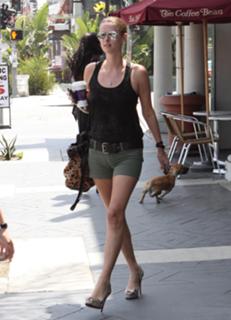 Nicky Rothschild feet photo thumbnail