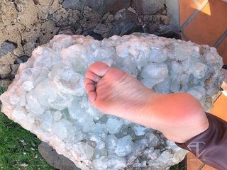 Alaine Crissiê feet photo thumbnail