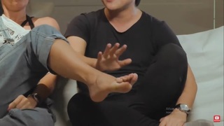 Adriane Galisteu feet photo thumbnail