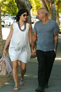 Selma Blair feet photo thumbnail